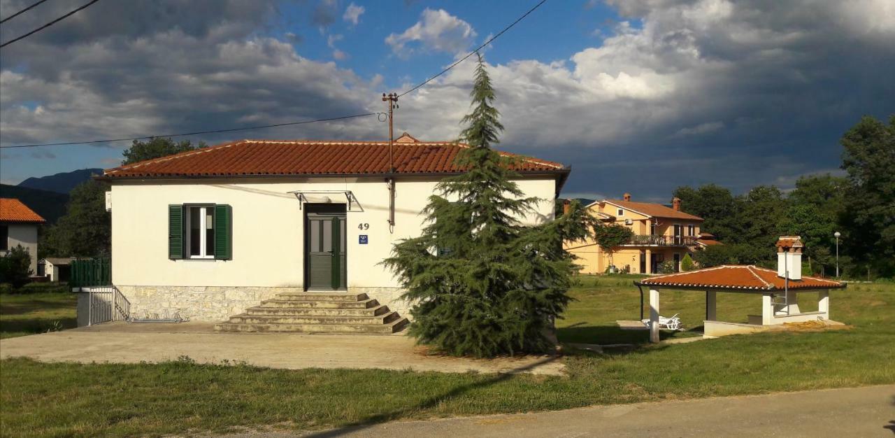 Villa Zwei Zedern Pićan Dış mekan fotoğraf